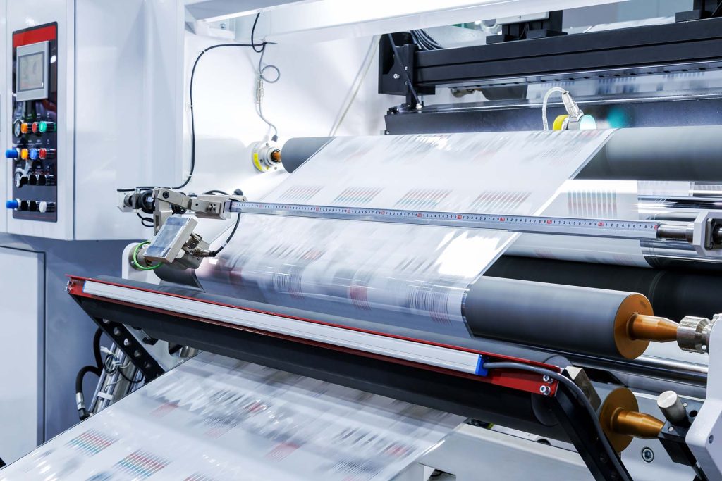Industrial printing machine printing labels in batches